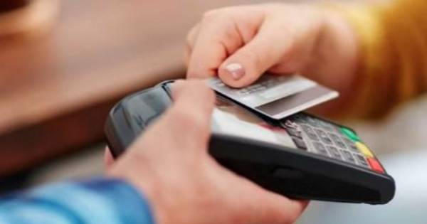 La morosidad de las familias con tarjetas de crédito rozó el 5% en junio