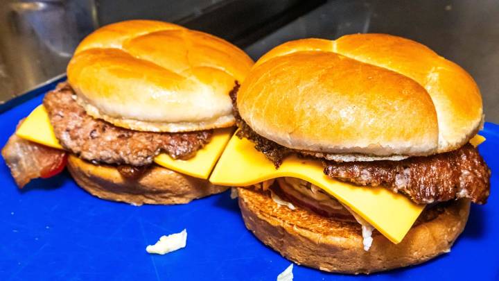 Restaurant’s Brewers Burger Giveaway Leads to Bedlam