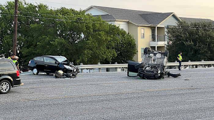 2 hospitalized after three-vehicle crash on Northeast Side, SAPD says