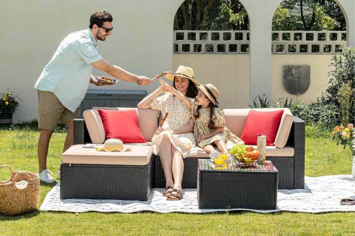This Patio Furniture Set Under $300 During Amazon's End