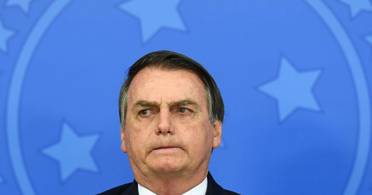La Corte Suprema de Brasil ordenó el arresto domiciliario del expresidente Jair Bolsonaro