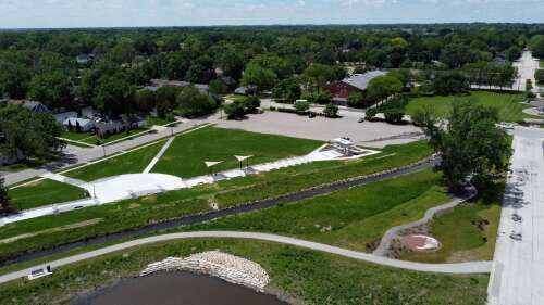Divided Mundelein board approves bridge and parking improvements at Courtland Commons park
