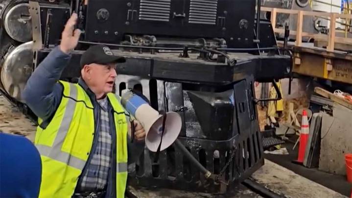 88-Year-Old Cheyenne Railroad Veteran Donates Entire Railroading Collection To UW