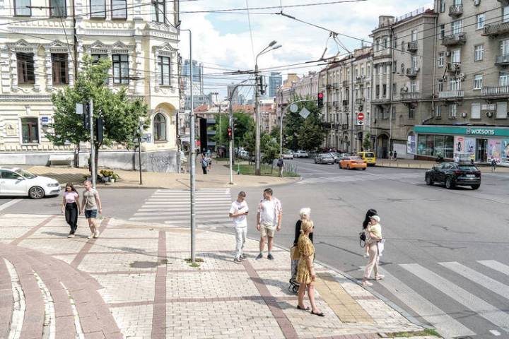 Ukrainians greet planned Trump-Putin summit with deep skepticism