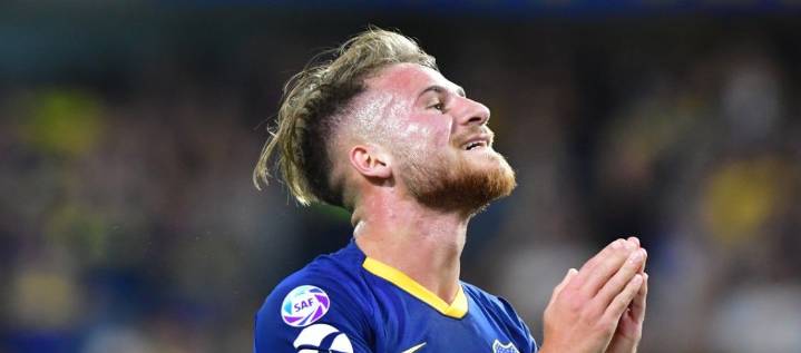 Alexis Mac Allister recordó cómo fue su salida de Boca y también cargó contra Riquelme: “No fue fácil porque el que tomó la decisión era mi ídolo”