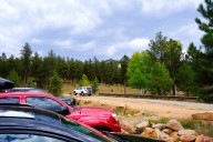 Guardabosques en Colorado enfrenta múltiples cargos tras inventar un falso incidente de apuñalamiento
