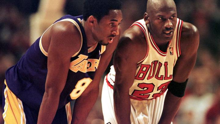 Venden por millones tarjeta firmada por Bryant y Michael Jordan