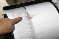 Terremoto de magnitud 7.5 sacude Paso de Drake en Chile