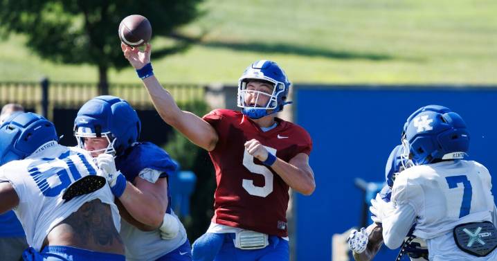 UK Football Names Zach Calzada Starting Quarterback ahead of Opening Kickoff