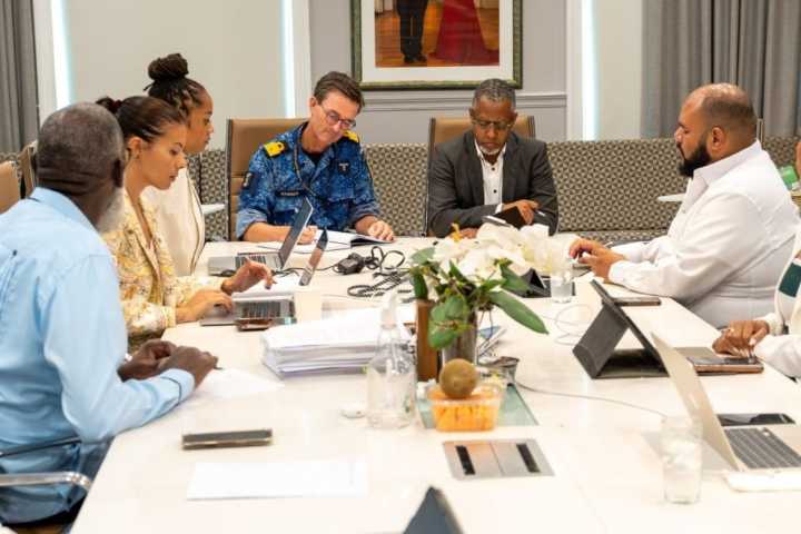 Curazao monitorea aumento de presencia militar de EEUU en el Caribe