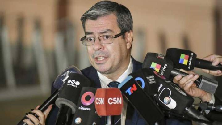 Germán Martínez: “Mientras el pueblo argentino hace un gran esfuerzo, estos están choreando”