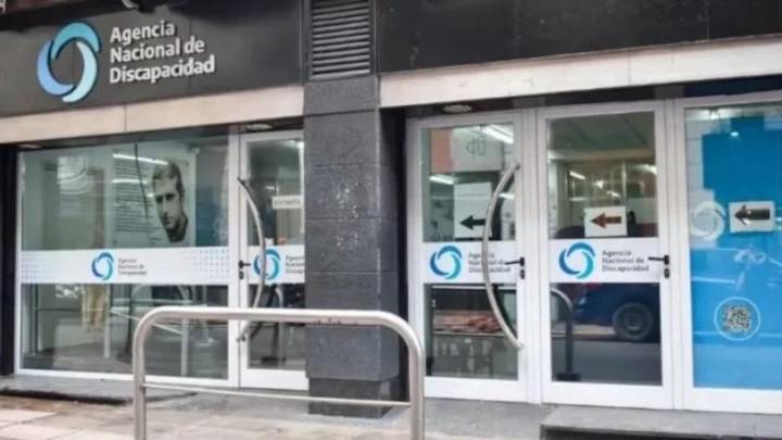 La Justicia allanó las oficinas de ANDIS y de la droguería Suizo Argentina en la causa por presuntas coimas en Discapacidad