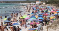 Cada bañista de Baleares se lleva 38 gramos de arena