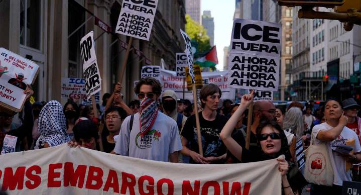 Tribunal frena política de ‘expulsión inmediata’ contra migrantes en EEUU