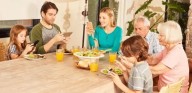 Phubbing: el fenómeno que debilita los vínculos y erosiona la atención