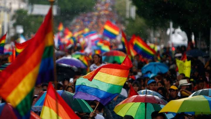 Marcha Estatal LGBTTTIQNB+ en Toluca