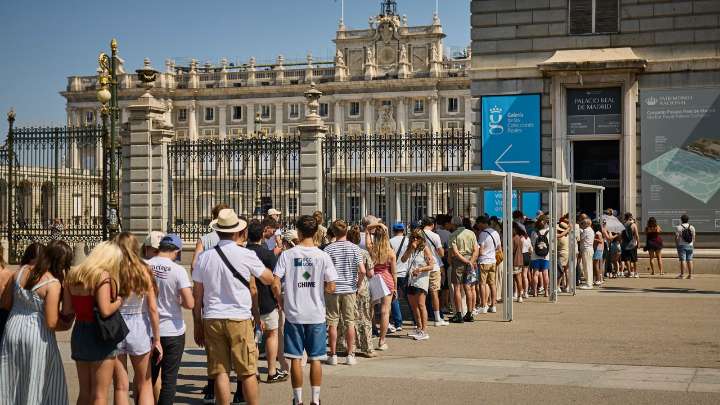 Madrid se consolida en turismo y seguridad y bate récord en creación de empresas en verano