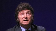Más de la mitad de la población se identifica como clase baja o media baja y desconfía de las cifras oficiales del INDEC, según una encuesta