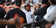 Wenceel Pérez hits home run 1 pitch after sending one just foul
