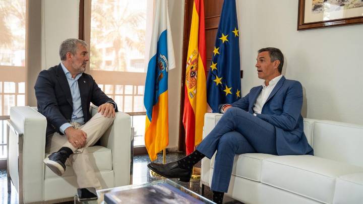 Sánchez se reúne este lunes en Lanzarote con Clavijo para abordar inmigración, agenda canaria y presupuestos