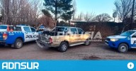 17:33 Operativo en avenida Mosconi: la policía atrapó a un ladrón que huía en una Hilux robada