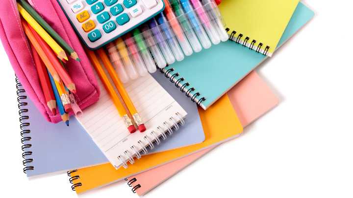 ¿Aún sin útiles escolares? Aquí te decimos dónde comprarlos con hasta 40% de descuento