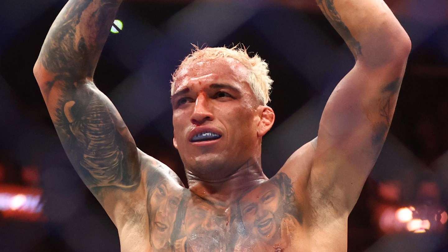 Charles Oliveira makes big statement on his fighting future