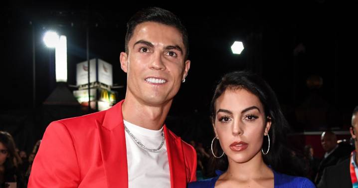 Cristiano Ronaldo proposes to longtime girlfriend Georgina Rodríguez with massive engagement ring