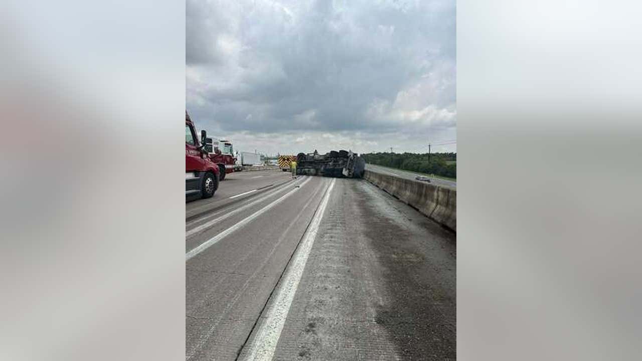 Baytown: Eastbound I-10 shut down due to 18
