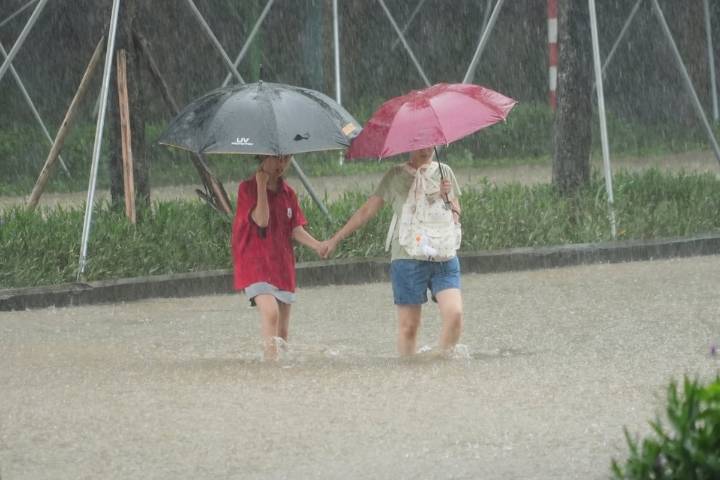 Tropical storm leaves 3 dead in Vietnam and brings heavy rain to parts of Southeast Asia