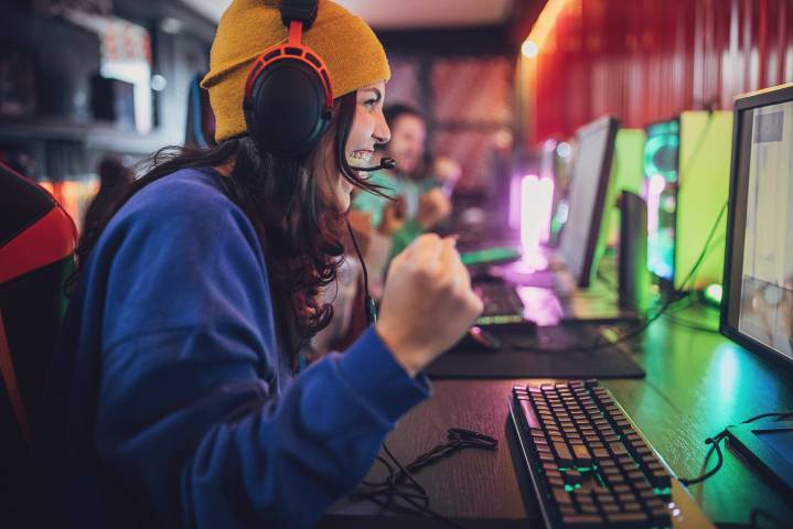 Esports Investing: Roblox Stock Gains Momentum As AI Transforms Gaming