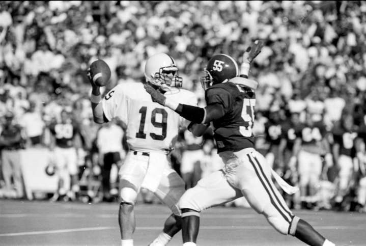 Derrick Thomas, John Hannah 2 Alabama players make Associated Press ‘all