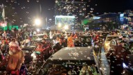 Pakistán celebra su independencia con disparos al aire