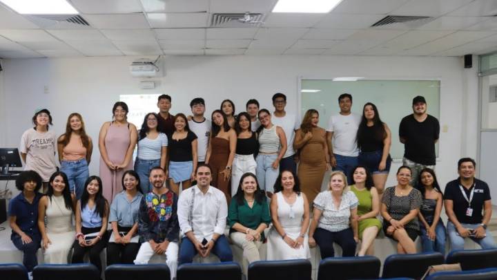 Exitosa participación de UT Cancún BIS en “Verano Delfín 2025”