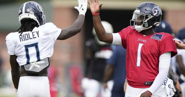 Ridley's TD catch in return to Atlanta is rare highlight for Titans in joint practice with Falcons