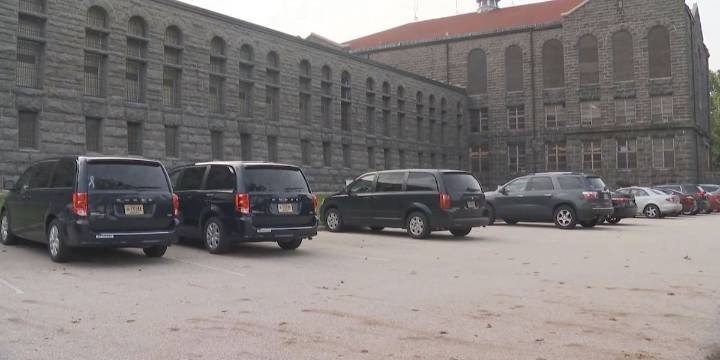 State lawmakers discuss efforts to close GBCI with Village of Allouez