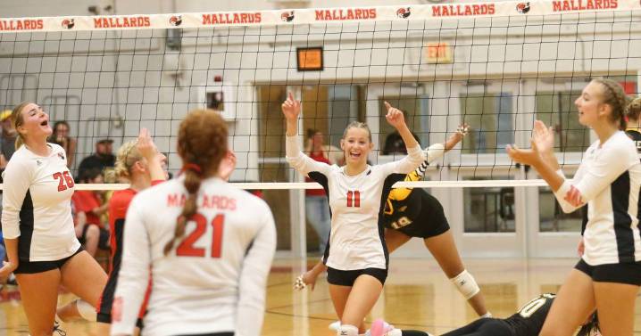 Photos: Henry-Senachwine beats Putnam County in volleyball – Shaw Local