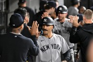 Yankees 10, White Sox 4: Good news and bad news as Bombers win fifth straight