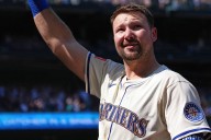 Cal Raleigh, catcher de Seattle Mariners, establece un nuevo récord de home runs en la MLB