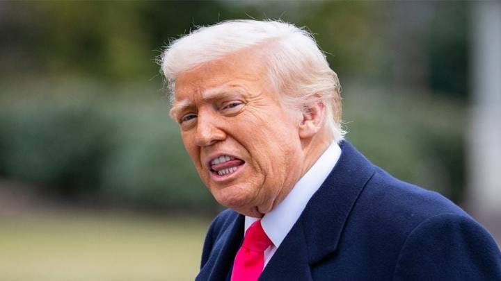 Trump destituye al director de Servicio de Impuestos en medio de disputa por entrega de datos fiscales de migrantes