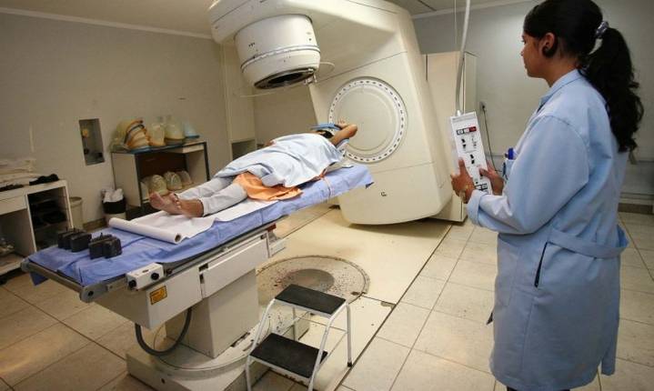 Congreso aprueba ley que blinda derechos laborales de trabajadores con cáncer