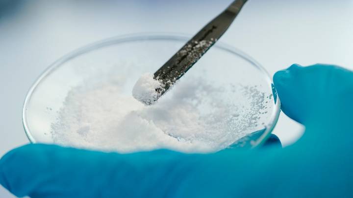 Un hombre acaba ingresado durante 3 semanas por haber seguido los consejos nutricionales de la inteligencia artificial