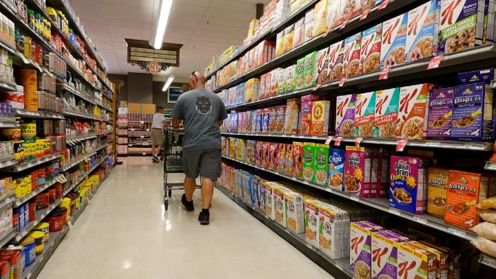 U.S. inflation report: Consumer prices rise 2.7% annually in July