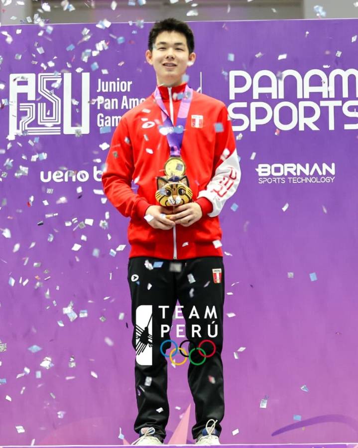 Esgrimista Renzo Fukuda hizo historia al lograr primer oro para Perú en Asunción 2025