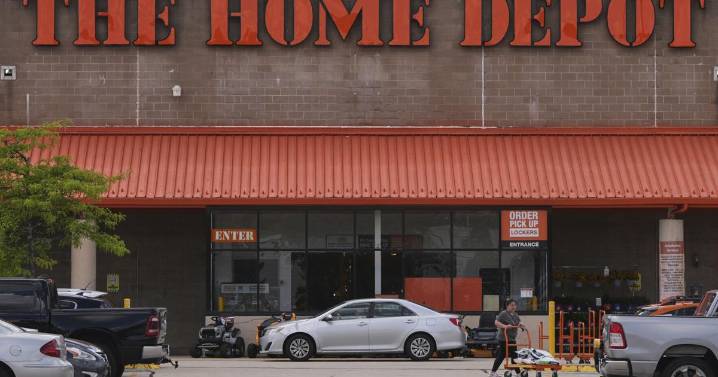 Home Depot's sales improve as customers stay focused on smaller projects