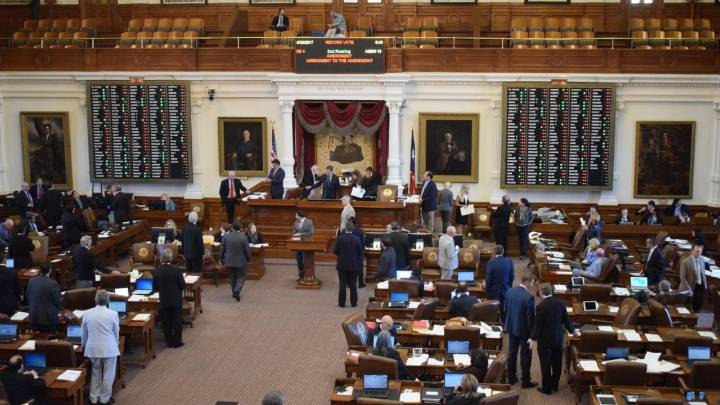 Senado de Texas aprueba un nuevo mapa electoral que refuerza plan de Trump para conservar mayoría en 2026