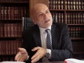 El juez que falló a favor de Milei cuestionó que la madre de Ian Moche haya llevado el caso a la Justicia: "Yo no lo expondría públicamente"
