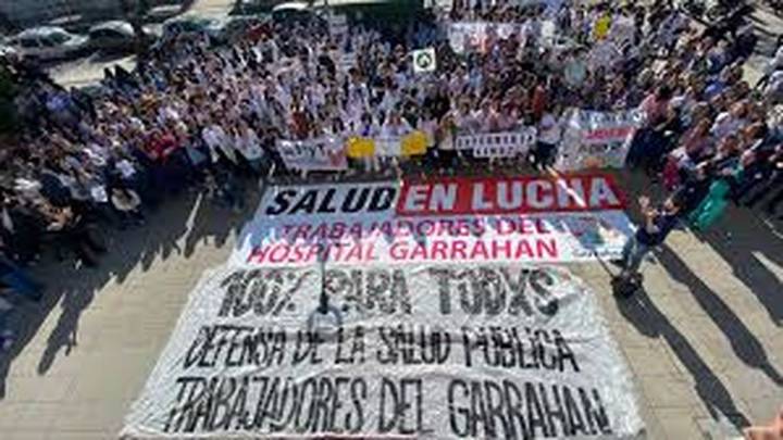 Trabajadores del Garrahan paran y se movilizan al Congreso mientras el Senado trata la emergencia en pediatría