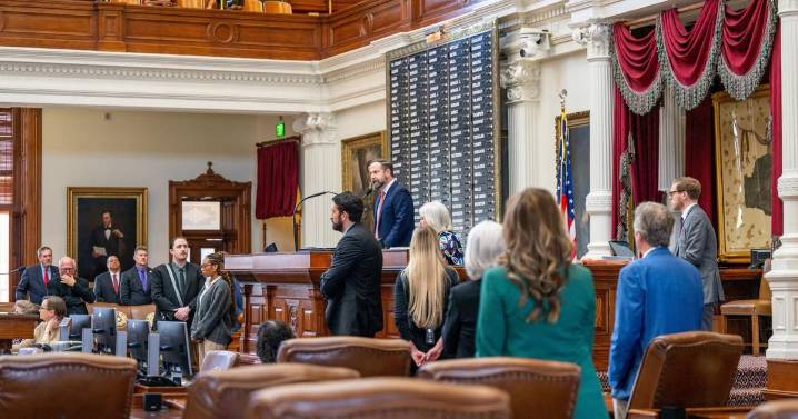 Texas House set to reconvene as redistricting standoff enters its second week