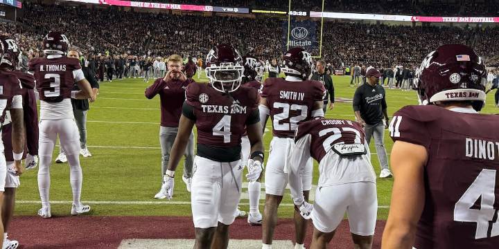 Injury recovery bonds Texas A&M’s Mark Nabou and Rueben Owens